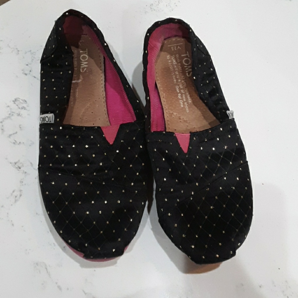 Black satin Toms